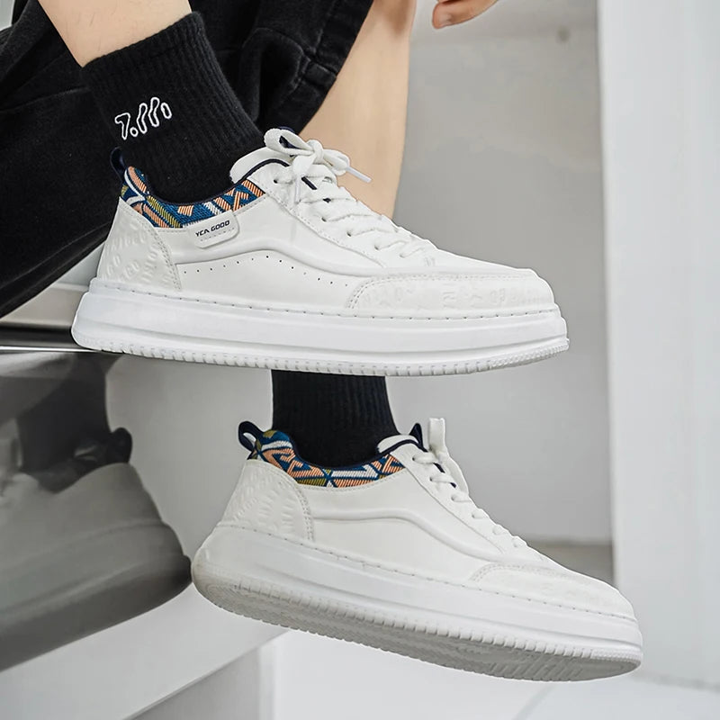 Men's breathable Joker casual board shoes Four seasons light soft-sole non-slip comfort outdoor fashion walking running sneakers