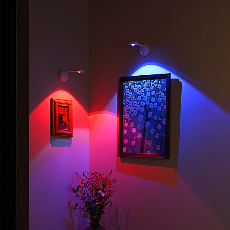 ចង្កៀងជញ្ជាំង LED ក្នុងផ្ទះឆ្លាតវៃដែលអាចសាកបាន ពន្លឺភ្លើងពិល LED ពីចម្ងាយឥតខ្សែ ភ្លើងរូបភាព RGB សមរម្យសម្រាប់បន្ទប់សិក្សា