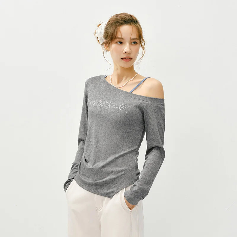 Semir Stylish Tshirt Women 2026 Spring Short Oblique Shoulder Letter Slim Fit Unique Design Casual Fashion Daily Wear Top