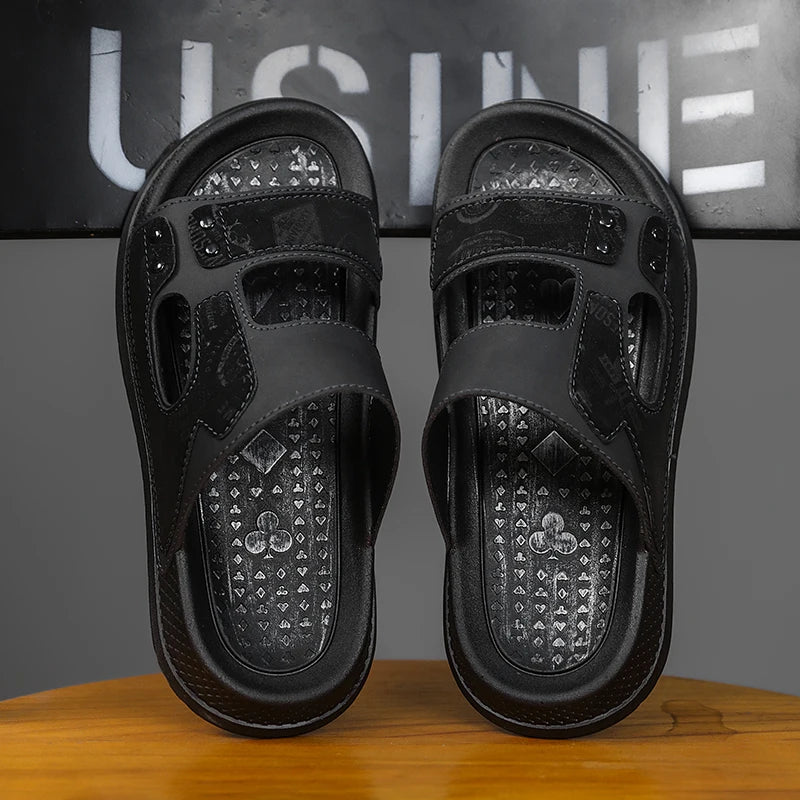 Men's casual slip-on slippers New summer soft-sole anti-slip outdoor walking beach shoe breathable light fashion sports slippers