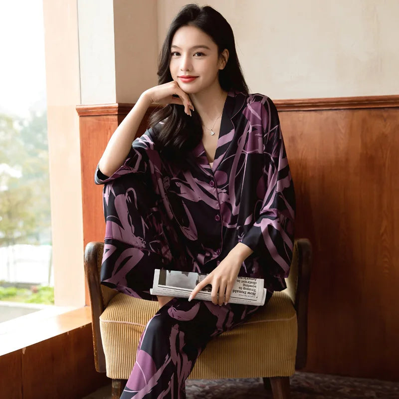 Women's Ice Silk Pajama Set Lightweight Long Sleeve Loungewear Fashionable Silk Design Luxurious Comfort for Homewear Pijama