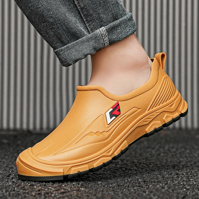 Water Shoes Four Season New Men's Low-Top Waterproof Non-Slip Hotel Kitchen Chef Labor Insurance Shoes Outdoor Casual Rain Shoes