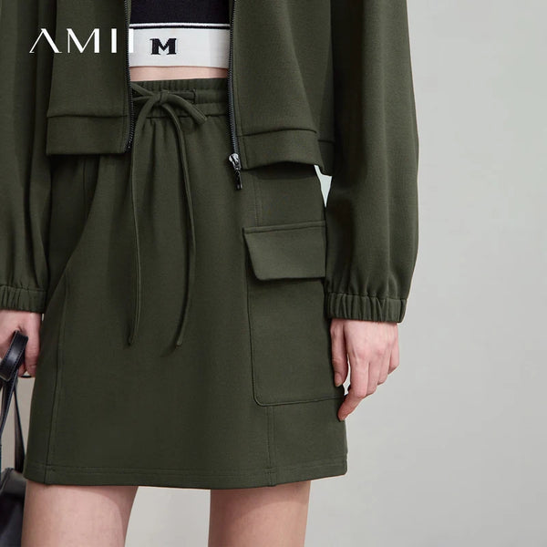AMII សំពត់សាមញ្ញសម្រាប់ស្ត្រីឆ្នាំ ២០២៥ រដូវស្លឹកឈើជ្រុះកីឡាខ្សែចងចង្កេះសំពត់កប្បាសប៉ាក់សំពត់ខ្លីសម្រាប់នារីការិយាល័យ 12543139