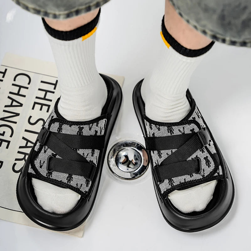 Men's thick sole casual slippers summer soft-sole non-slip outdoor walking beach shoes fashion youth breathable sports slippers