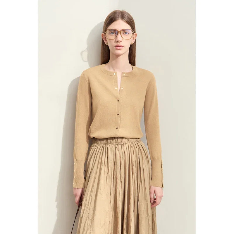 អាវយឺត Amii Minimalism រដូវស្លឹកឈើជ្រុះឆ្នាំ ២០២៥ អាវក្រៅរោមចៀមថ្មីសម្រាប់ស្ត្រី កមូល ដៃអាវប៊ូតុងចុះធ្វើពីលោហៈ រចនាប័ទ្មបារាំង អាវយឺតការិយាល័យនារី 12443193