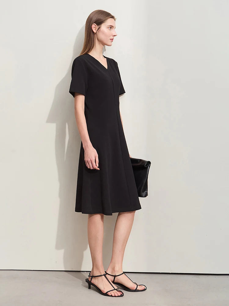 រ៉ូប Amii Minimalism រដូវក្តៅឆ្នាំ ២០២៦ សម្រាប់ស្ត្រី រ៉ូបខ្លីក V ថ្មី ស្ដើង មីឌី ស្លីម ប៉ាក់ រ៉ូបសម្រាប់ស្ត្រី 12422004