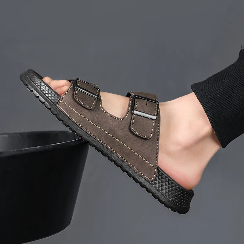 Men's casual slip-on slippers New summer lightweight comfort outdoor sports fashion youth anti-slip city walking beach slippers