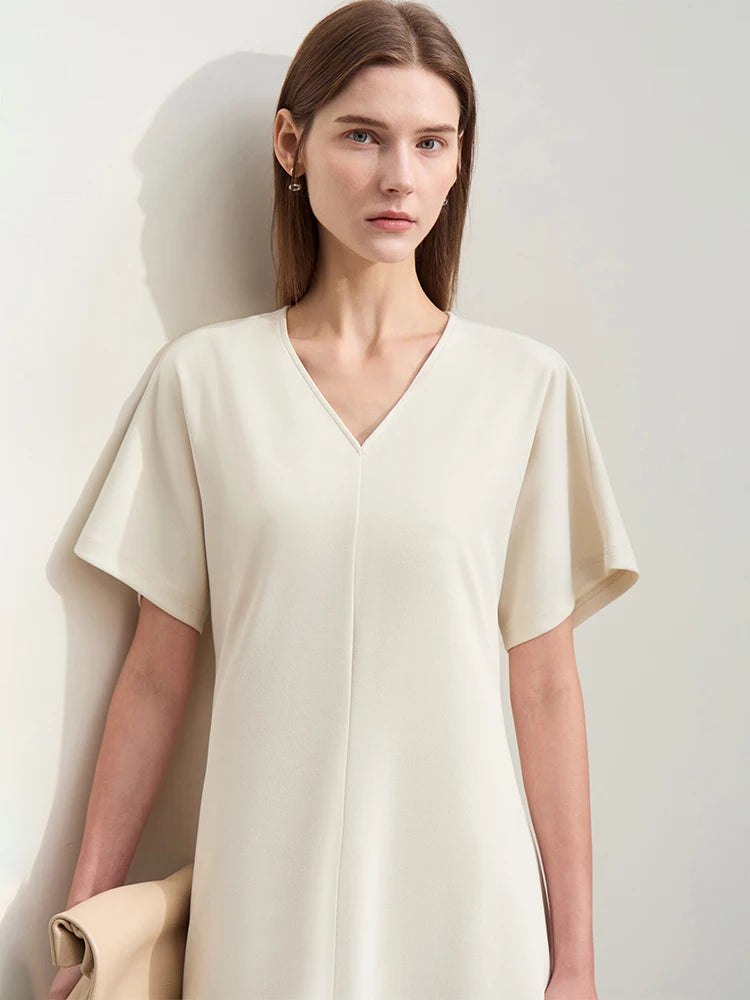 រ៉ូប Amii Minimalism សម្រាប់នារី រដូវក្តៅ ឆ្នាំ២០២៤ រ៉ូបថ្មី V-neck ដៃអាវ Raglan ស្ដើងវែង A-Line Chic ពណ៌ខ្មៅ សម្រាប់នារី 12442119