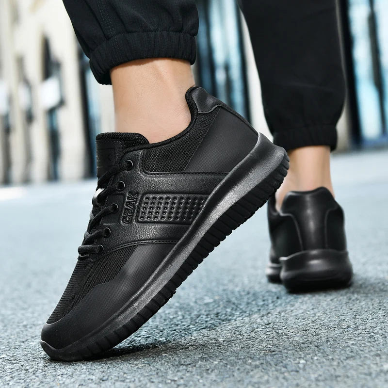 Chef Shoes Non-Slip Four Seasons Breathable Hotel Kitchen Work Shoes Light Outdoor Men's Plus Size Casual Sports Walking Shoes