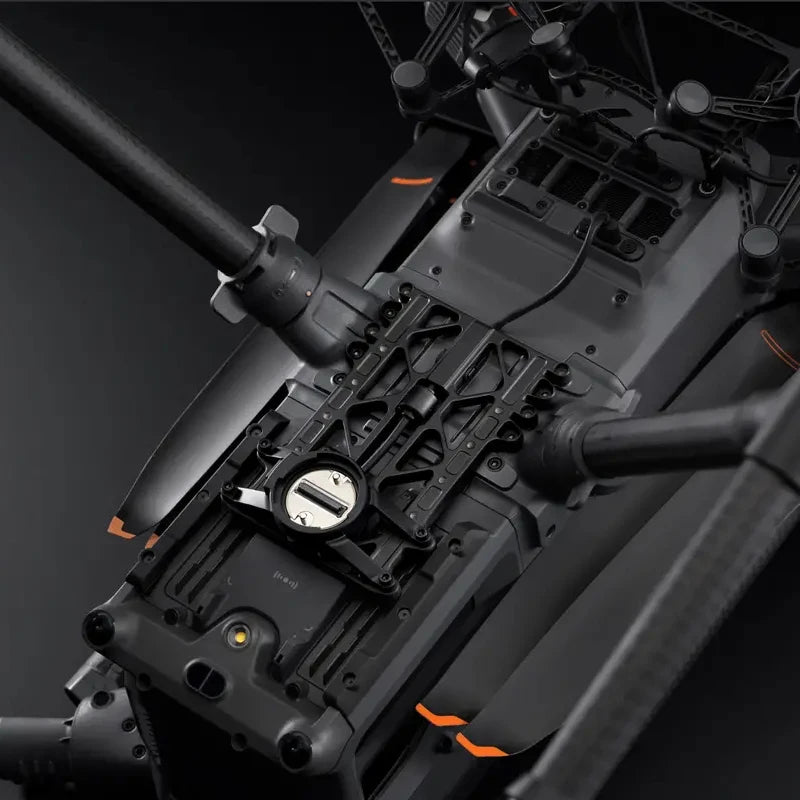 DJI Matrice 400 Third Gimbal Connector the payload can be mounted on the underside of DJI Matrice 400.