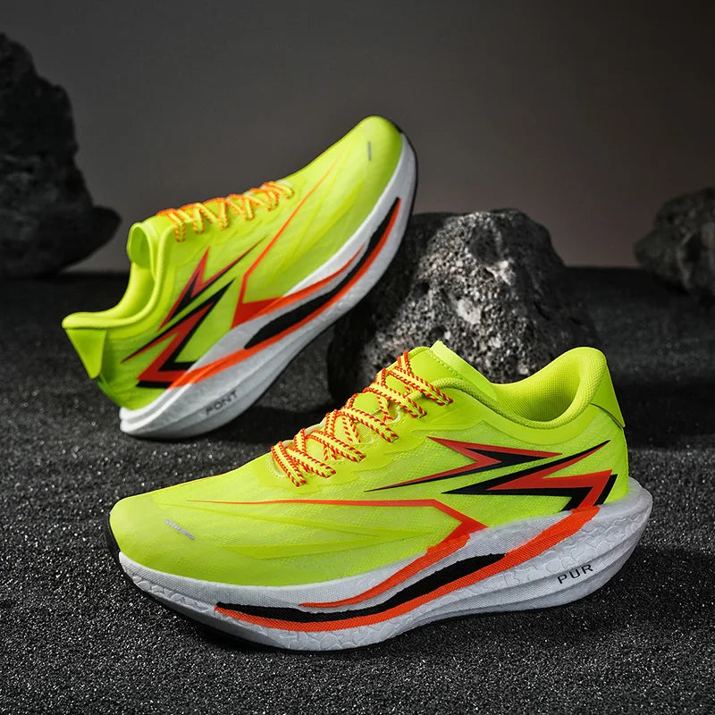 Men's lightweight casual sneakers spring summer new soft sole outdoor racing running shoes student breathable speed sports shoes