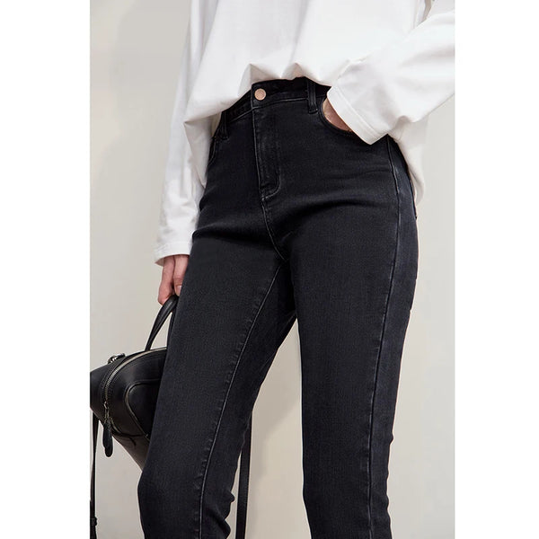 AMII Women's Jeans 2026 Winter New Slim Cotton Warm Versatile Women Denim Pants Solid Black Retro Casual Ladies Pants 12544116