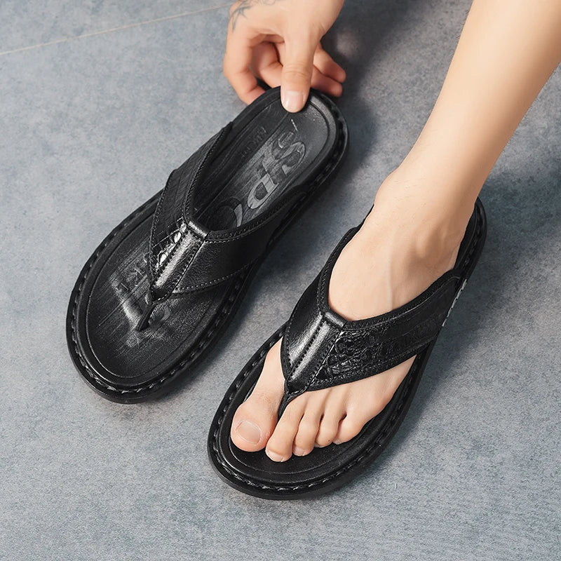 Men's Summer Flip Flops Casual Non-slip Breathable soft sole comfort Beach Slippers fashion Lightweight Outdoor Walking Slippers