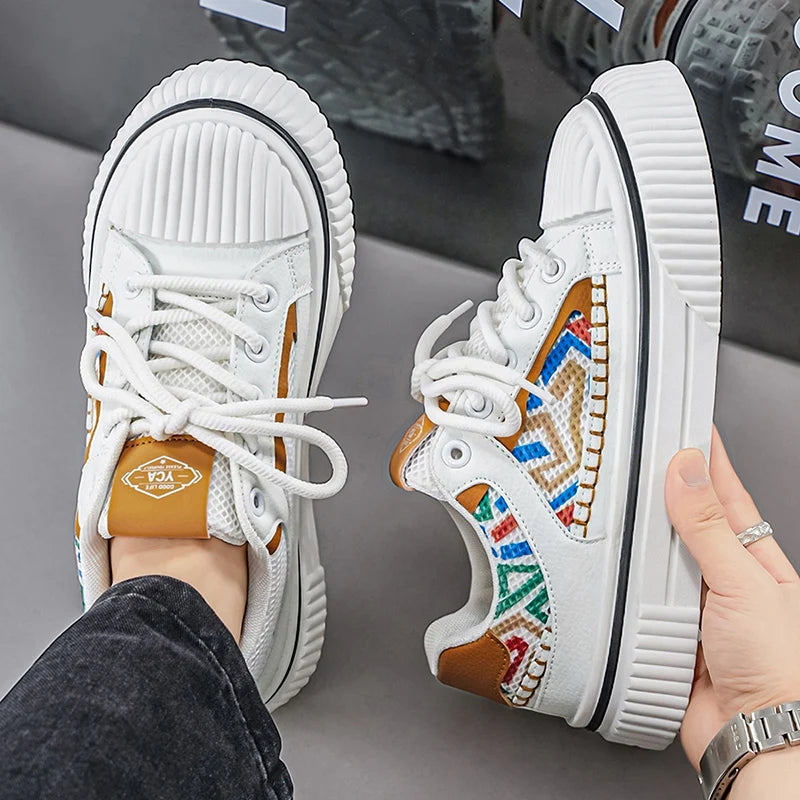 Men's Korean flat casual shoes Four seasons fashion youth breathable light soft-sole non-slip outdoor walking sports board shoes