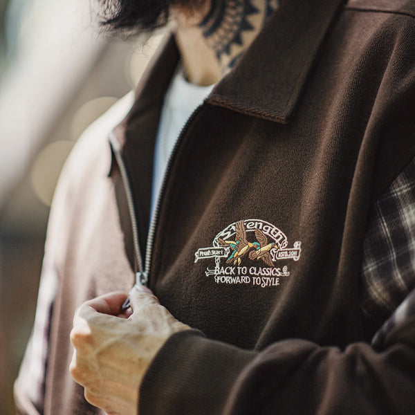 អាវយឺត Maden Vintage Half-Zip Sweatshirt បុរសពណ៌ត្នោតអាមេរិកាំងធម្មតា Retro Color Block ប៉ាក់អាវក្រៅរដូវស្លឹកឈើជ្រុះ