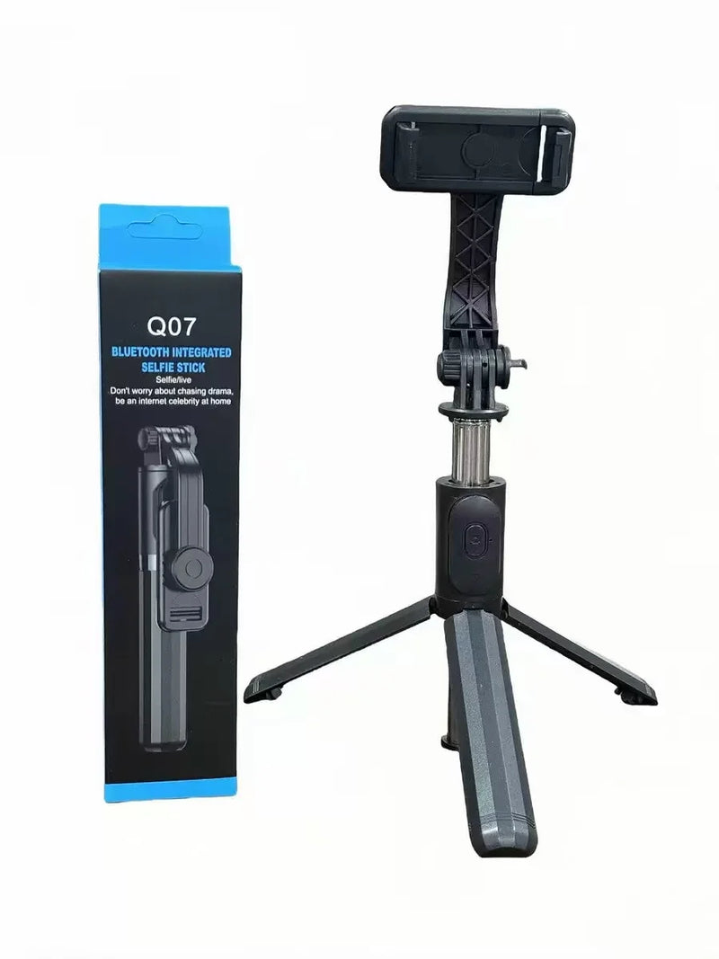 Extendable Selfie Stick Tripod with Wireless Bluetooth Remote Shutter Multifunctional Handheld Phone Stand for Live Streaming An