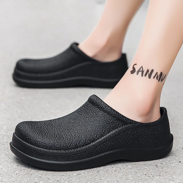 Chef work shoes four seasonal men's anti slip waterproof oil resistant soft soled chef shoes casual lightweight leather shoes