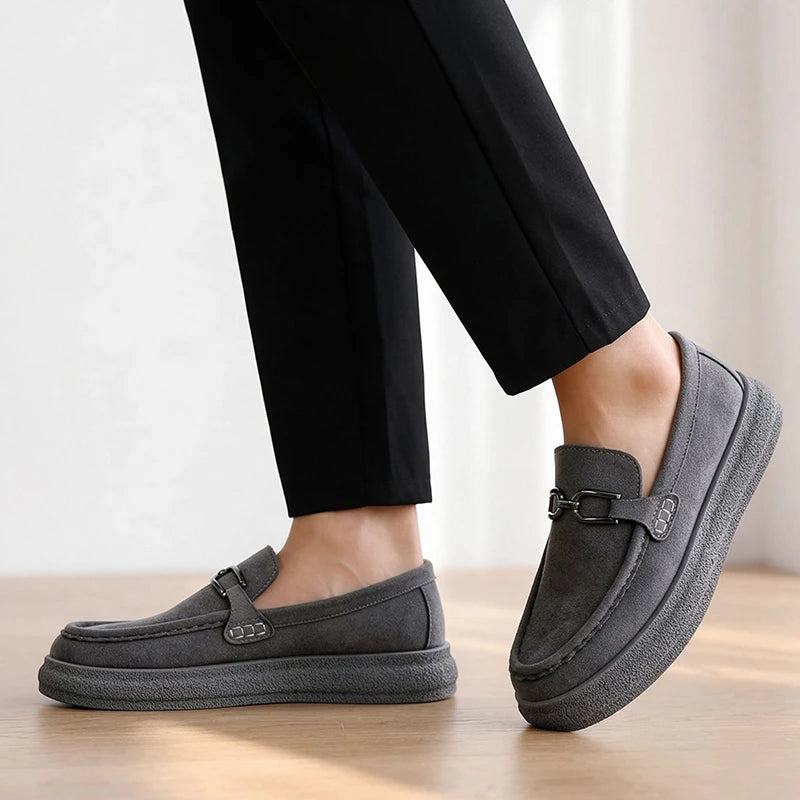Men's High-Quality Slip-On Casual Shoes Four Seasons New Breathable Light Soft-Sole Comfort Lazy Shoes Fashion Joker Dress Shoes