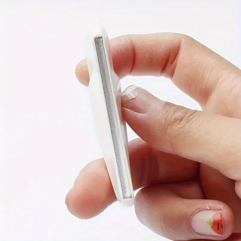 2pcs Professional Curved lNail File,for Smooth Manicures and Pedicures.Nail technicians,Household nail file,random color