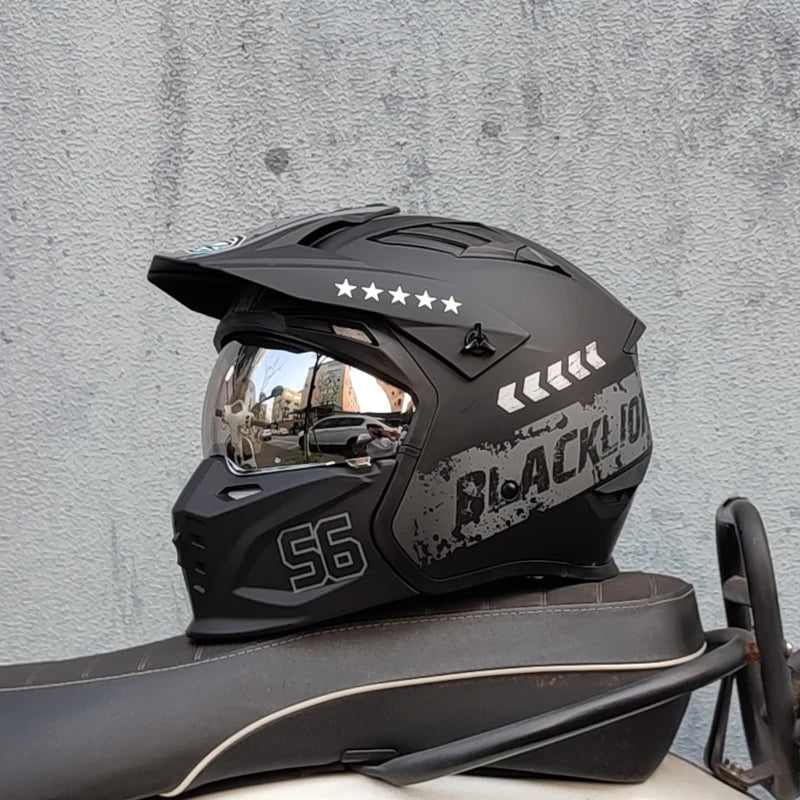 Motorcycle Riding Helmet, Male and Female Motorcycle Combination, All-Season Universal, Summer Retro Removable Chin
