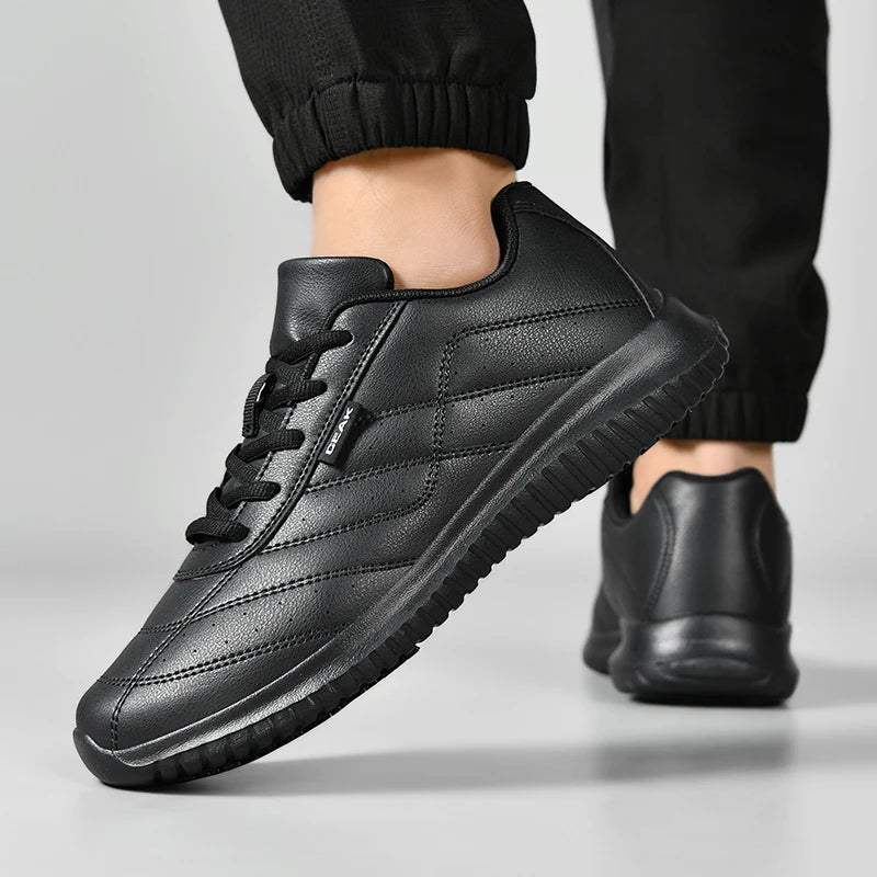 Hotel Chef Shoes Four Seasons Non-Slip Waterproof Oil-Proof Kitchen Work Shoes Light Breathable Outdoor Men's Walking Sneakers