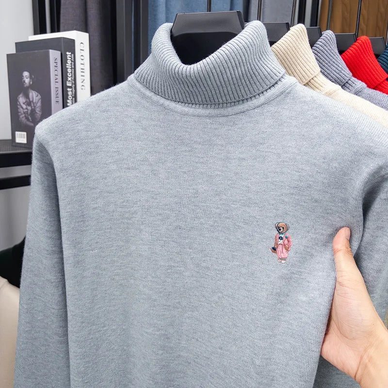 Comfort Man High Neck Long-Sleeved Knitwear Bear Embroidery Pullover Fashionable Daily Wear for Men Autumn Winter Versatile Men'
