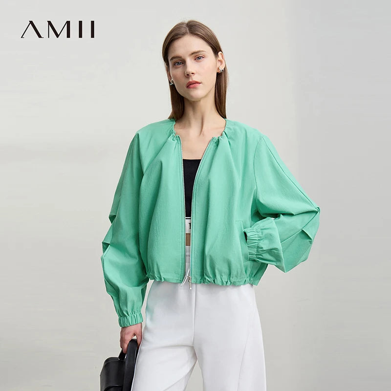 អាវធំនារី Amii ឆ្នាំ២០២៦ រដូវស្លឹកឈើជ្រុះថ្មី កមូល ផ្នត់ អាវខ្លីដែក មានខ្សែរ៉ូត អាវធំដៃវែងរលុង 12621003
