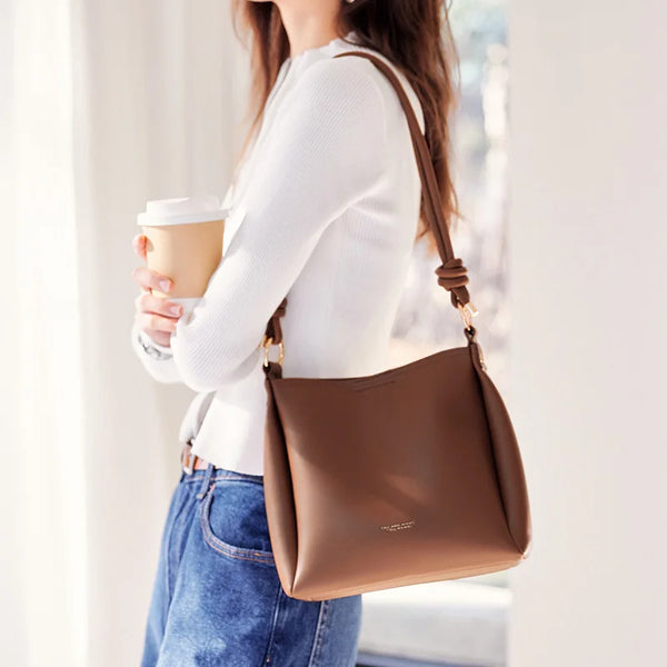 Semir Bag Bucket Bag Women 2024 New Simple Commuter Shoulder Bag Casual Style Handbag Large Capacity Women Bag