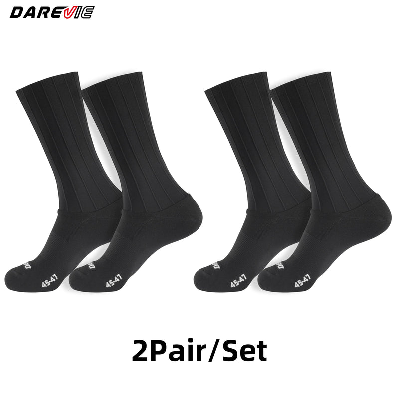 ស្រោមជើងជិះកង់ DAREVIE Aero ល្បឿនលឿន 2 គូ ស្រោមជើងជិះកង់បុរស ប្រឆាំងនឹងការរអិល ស្ងួតលឿន ស្រូបយកសំណើម ស្រោមជើងទម្ងន់ស្រាល ក្តាប់បានល្អ