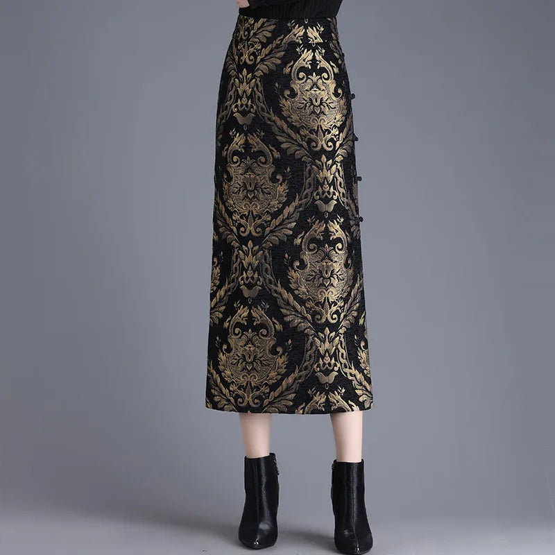 Luxurious Women's Black and Gold Skirts, A Stylish and Elegant Knee-length Dress with A Slit on The Right Side.