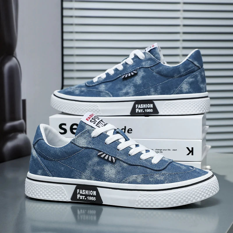 Men's Canvas Casual Shoes Four Season New Soft-Sole Breathable Lightweight Outdoor Walking Shoes Student Flat Sports Board Shoes