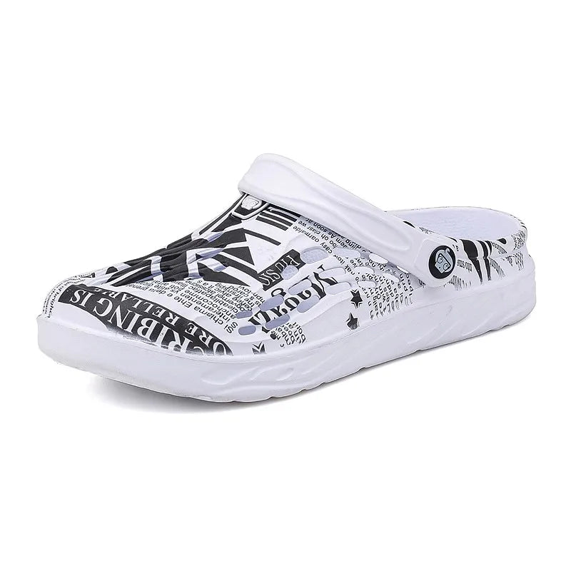 Summer fashion Breathable lightweight men's Casual Slip on Beach Sandals Waterproof Garden Shoes outdoor hollow walking slippers