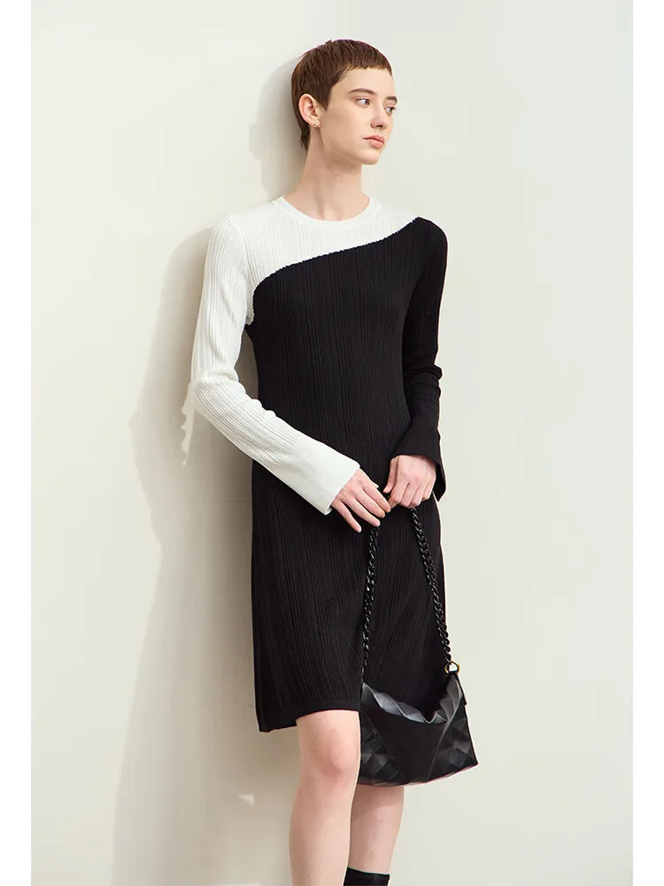 រ៉ូប Amii Minimalism 2026 សម្រាប់ស្ត្រីរដូវស្លឹកឈើជ្រុះថ្មី កមូល ពណ៌ផ្ទុយ រ៉ូបស្រីស្លីមប៉ាក់ A-Line Midi Slit 12452153