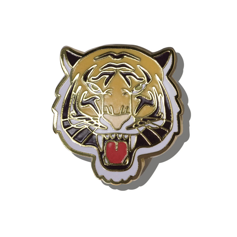 Maden Vintage Style Enamel Butterfly Brooch Unisex Classic Pin Badge with Secure Clasp Retro Jewelry Gift for Jackets & Hats