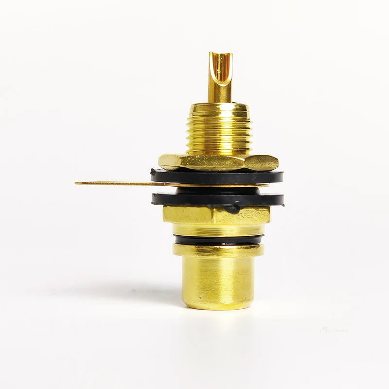 រន្ធ RCA ស្រោបមាសចំនួន ៤០ រន្ធ សម្រាប់ភ្ជាប់ជាមួយឧបករណ៍ភ្ជាប់ Coaxial អូឌីយ៉ូ និងវីដេអូ ស្រោបដោយលោហៈស័ង្កសី ធ្វើពីលោហៈស័ង្កសី សម្រាប់ភ្ជាប់ជាមួយឧបករណ៍ភ្ជាប់ Coaxial អូឌីយ៉ូ និងវីដេអូ ស្រោបដោយលោហៈមាស 24K