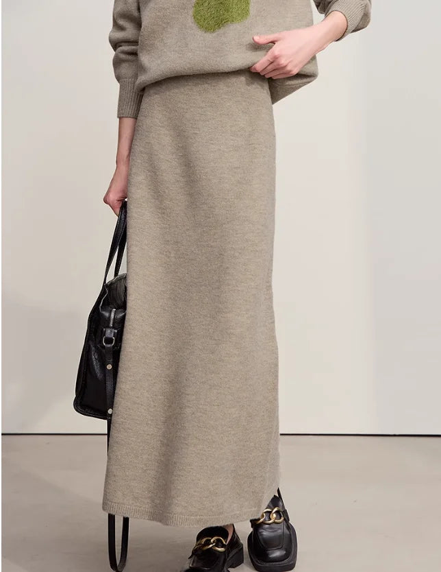 AMII Women's Sweater 2026 Winter New Minimalist Casual Loose Long Sleeve Sweater Solid Color Elegant Knitted Long Skirt 12524050