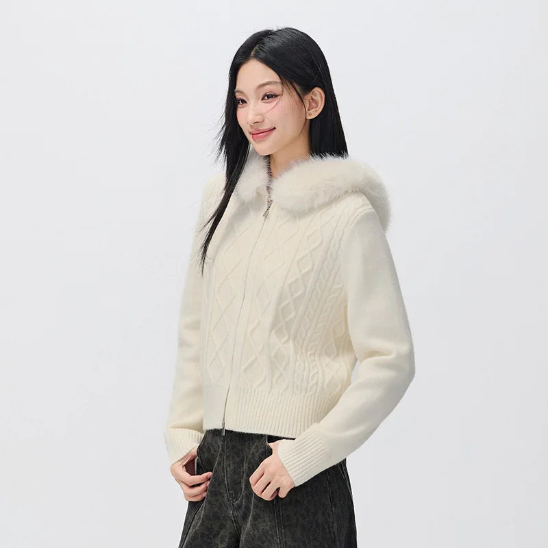 Semir Women Knit Cardigan Cropped Cable Knit Detachable Plush Collar Modern Style Versatile 2026 New Winter Daily Wear