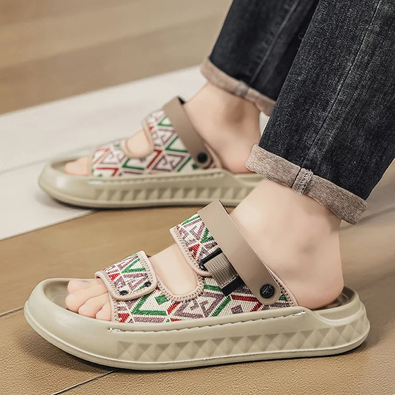Men's casual slip on sandals summer soft-sole breathable lightweight outdoor walking beach shoes fashion Dual-purpose slippers
