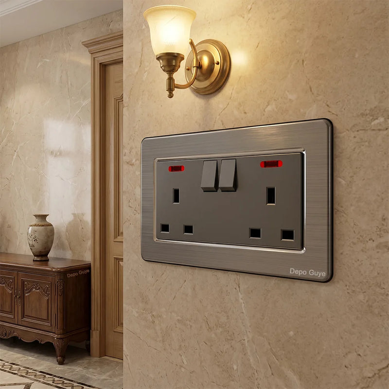 Grey Stainless Steel Metal Uk 13A Wall 220V Light Switch with Electrical Socket, Smart Type-c Fast Charging Wall USB C Socket