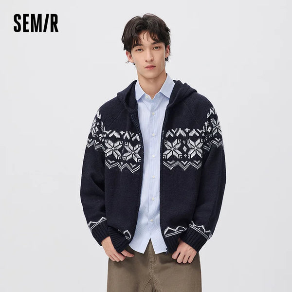 អាវកាឌីហ្គែនបុរស Semir រចនាបថបុរាណ ដៃអាវមានមួក រចនាបថធរណីមាត្រ Jacquard ដៃអាវ Raglan ឆ្នាំ ២០២៦ សម្លៀកបំពាក់ប្រចាំថ្ងៃរដូវរងាថ្មី រចនាបថធម្មតាសម្រាប់ទីក្រុង