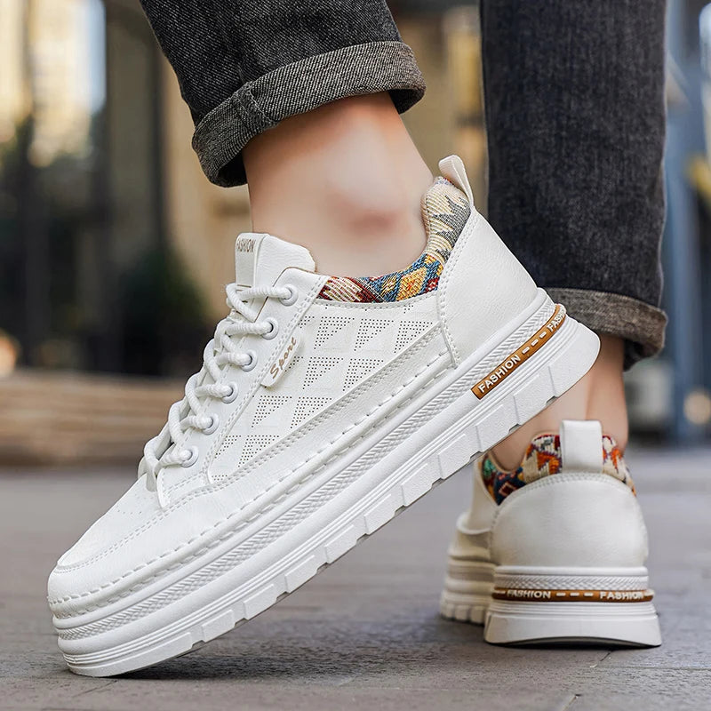 Men's Thick Sole Casual Shoes Four Seasons New Breathable lightweight Soft-Sole Outdoor Walking Shoes Student Sports Board Shoes