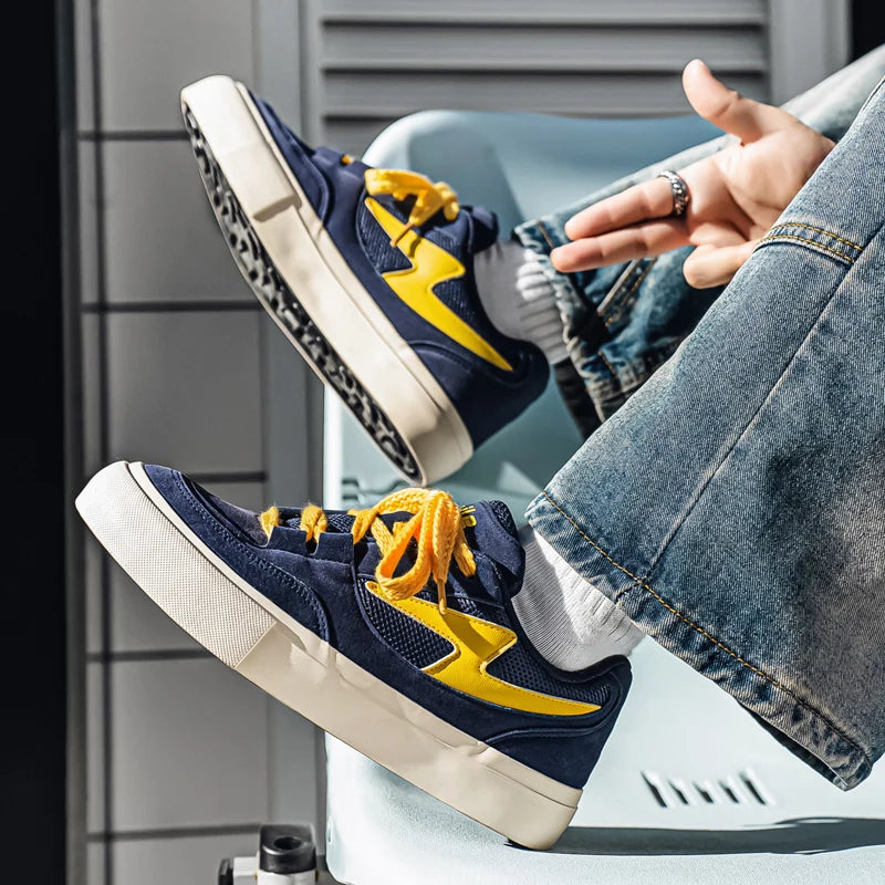 Men's casual shoes four seasons new breathable lightweight soft-sole non-slip comfortable bread shoes outdoor sports board shoes