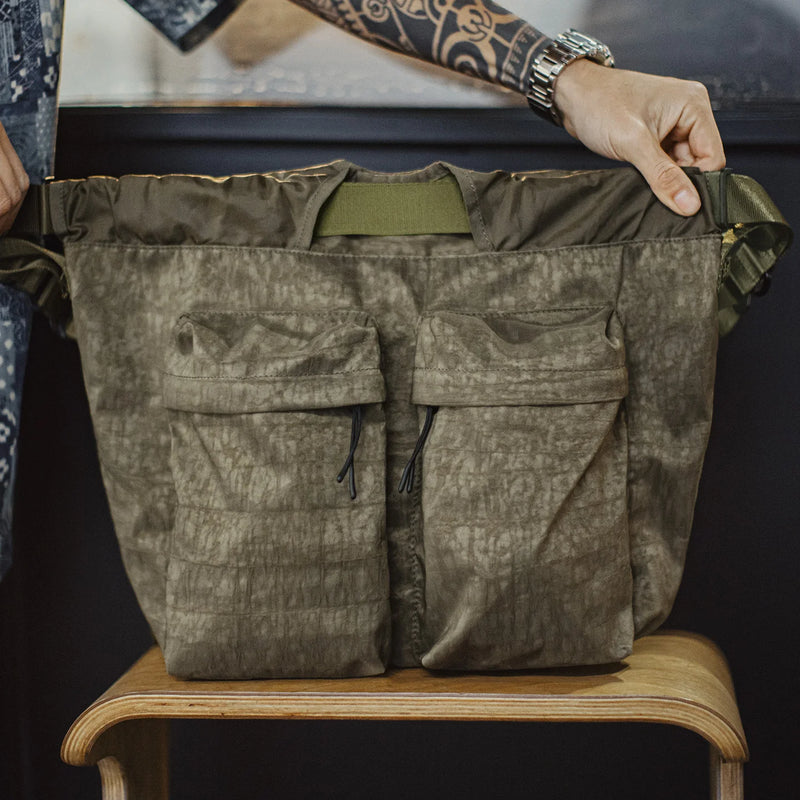 Maden Vintage Pilot Helmet Bag Large Capacity Military Green Tactical Crossbody Bag for Men Outdoor Carryall Handle Hiking Pack