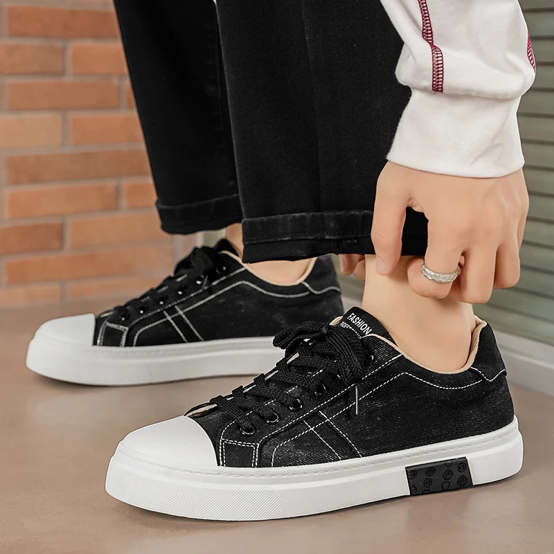 Men's casual canvas shoes four seasons breathable light soft sole comfort outdoor walking shoes fashion flat sports board shoes