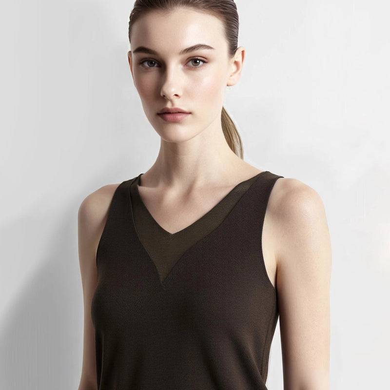 Amii Women's Sleeveless Top 2026 Autumn New Versatile V-neck Knitted Women's Tank Top Slim Solid Color Basic Camisole 12623114