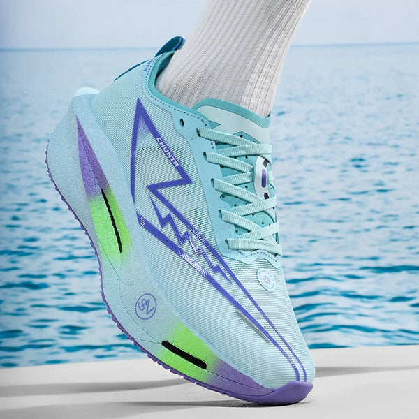 Lovers light running shoes four seasons new soft-sole breathable outdoor casual sports shoes men women's fashion speed sneakers