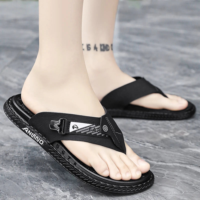 Men's high-quality flip-flops summer soft-sole non-slip outdoor beach shoe fashion breathable lightweight casual sports slippers