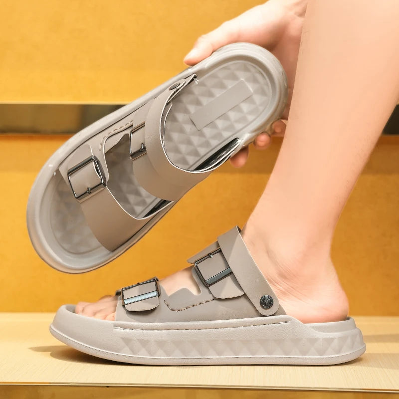 Men's fashion casual sandals summer new lightweight breathable outdoor beach shoes youth driving soft-sole dual-purpose slippers
