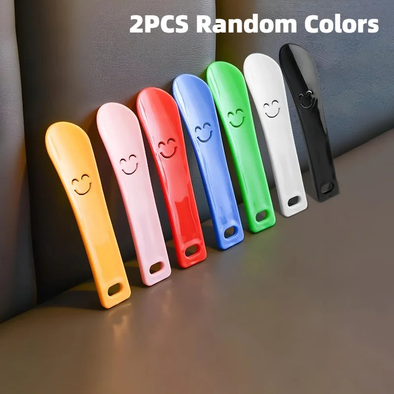 2pcs Joyful Face Portable Shoehorn - Durable Plastic, Easy To Wear Leather Shoes, Sneakers, Boots, Hand Washable.