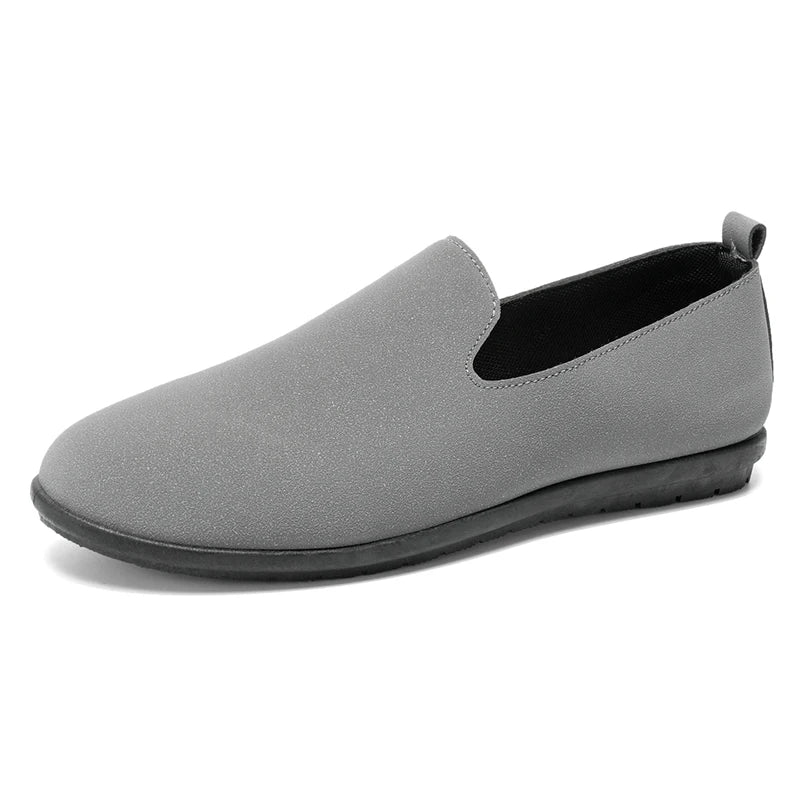 Men's Plus-Size Fashion Versatile Casual Shoes Breathable Soft Sole Four Seasons Non-Slip Comfort Outdoor Driving Leather Shoes